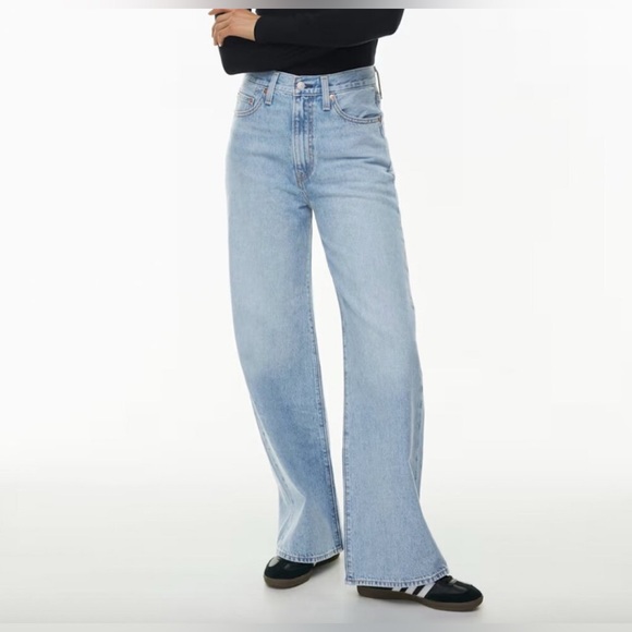 Levi’s Ribcage Wide Leg - Picture 5 of 5